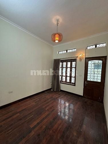 Cho thuê nhà riêng mặt ngõ to tại phố Lý Nam Đế, quận Hoàn Kiếm, HN