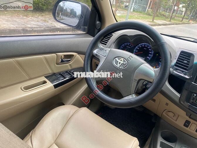Xe Toyota Fortuner 2.7V 4x4 AT 2013 - 386 Triệu