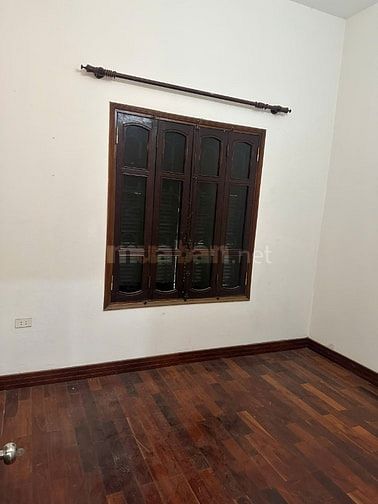 Cho thuê nhà riêng mặt ngõ to tại phố Lý Nam Đế, quận Hoàn Kiếm, HN