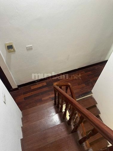 Cho thuê nhà riêng mặt ngõ to tại phố Lý Nam Đế, quận Hoàn Kiếm, HN