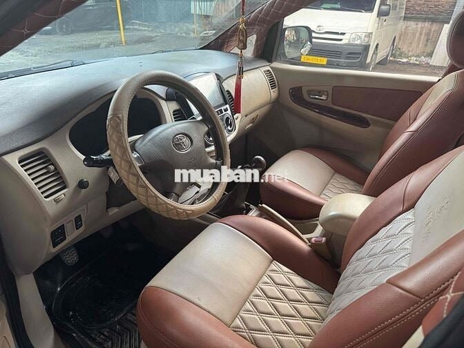 Toyota Innova 2006 G - 150000 km