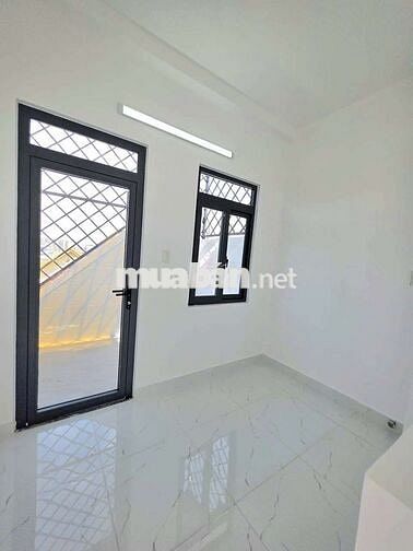 🔥🔥🔥Nhà mới đẹp vào quá liền 2 lầu, sân thượng hẻm xe hơi🔥🔥🔥