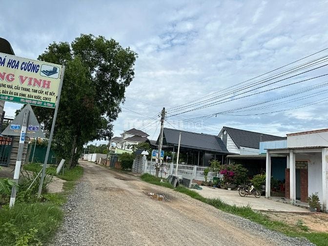 Bán Đất 5x35(177m2) Full TC Võ Văn Tần, Tân Tiến, LaGi Giá Rẻ