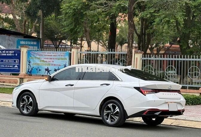 Hyundai Elantra 1.6 sx 2022 model 23 đặc biệt