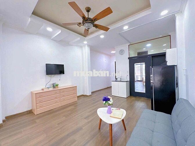 Cho Thuê Căn Studio Ban Công_Full NT Đường Trần Hưng Đạo Quận 1