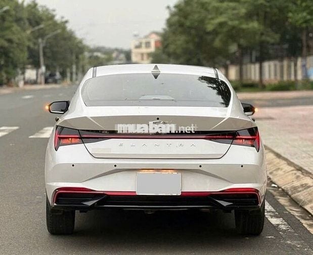 Hyundai Elantra 1.6 sx 2022 model 23 đặc biệt