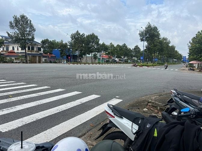 SỞ HỮU MẶT TIỀN ĐẸP NHẤT BẾN CÁT – GIÁ DƯỚI CHỈ TỪ 700 Triệu ¥