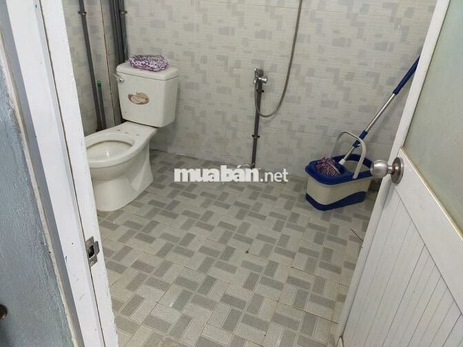 cần bán nhà cấp 4 ,108 m2 ,hóc môn , hẽm xe hơi đến nhà, gần chợ
