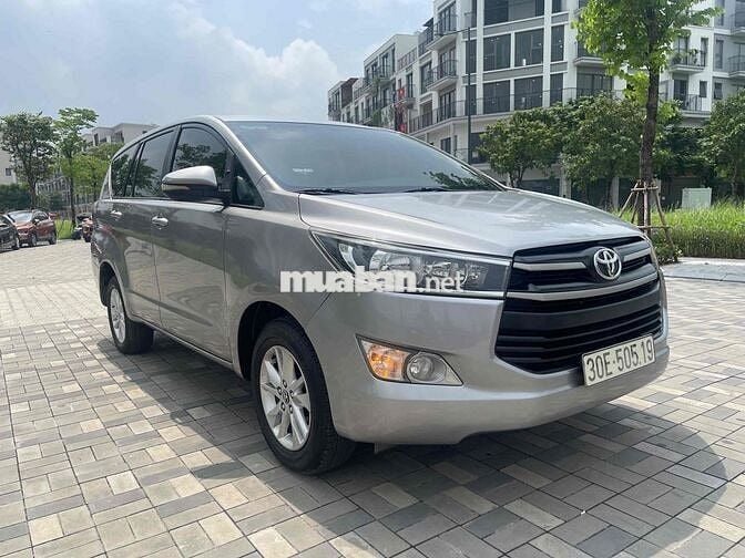 Toyota Innova 2017 2.0E  một chủ xe đẹp suất sắc