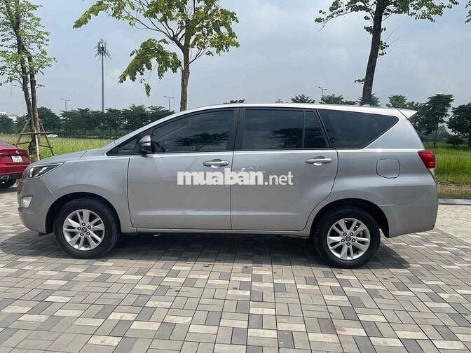 Toyota Innova 2017 2.0E  một chủ xe đẹp suất sắc