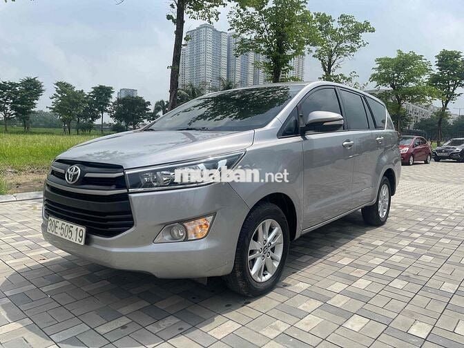 Toyota Innova 2017 2.0E  một chủ xe đẹp suất sắc