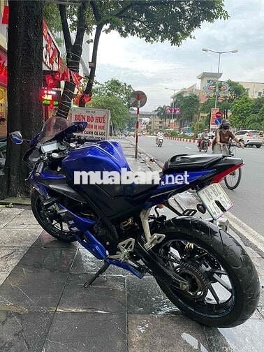 Cầm đồ thanh lý xe R15V3 đk năm 2019 mầu xanh .