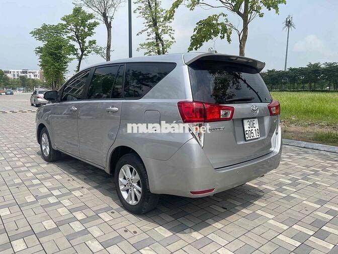 Toyota Innova 2017 2.0E  một chủ xe đẹp suất sắc
