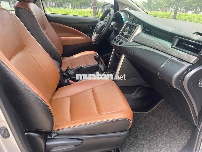 Toyota Innova 2017 2.0E  một chủ xe đẹp suất sắc