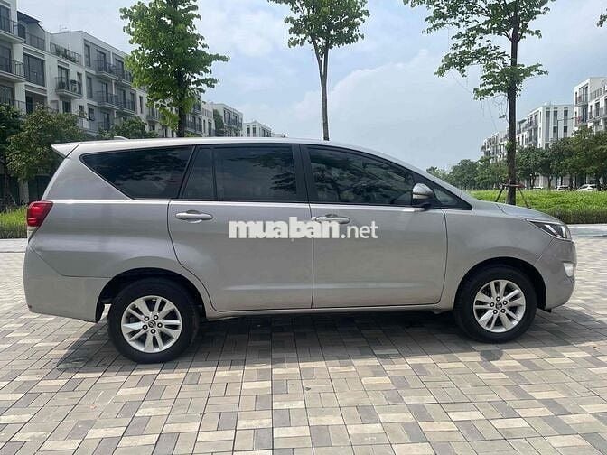 Toyota Innova 2017 2.0E  một chủ xe đẹp suất sắc