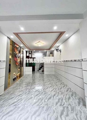 Bán nhà Bình Tân, 38m2, 4,35 tỷ- 2 tầng, 2 PN, sổ riêng hoàn công