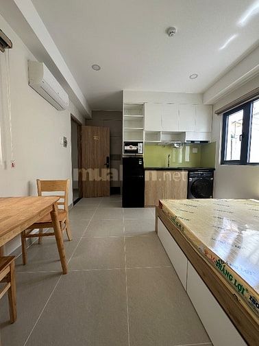 Căn hộ dịch vụ mới toanh full nội thất cao cấp Bùi Đình Tuý