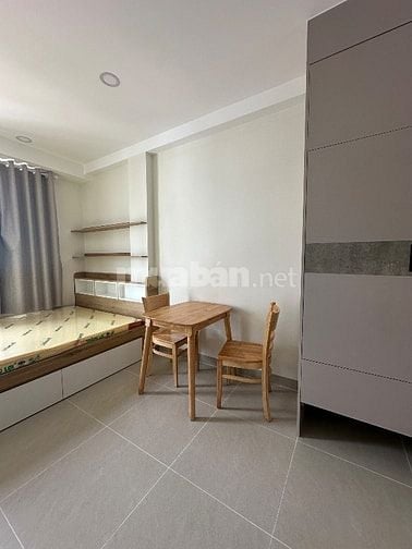 Căn hộ dịch vụ mới toanh full nội thất cao cấp Bùi Đình Tuý