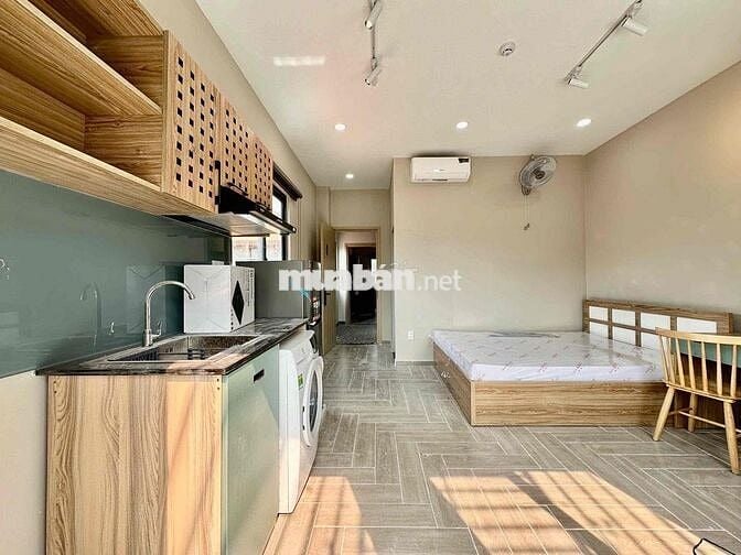 CHDV Thiết Kế Đẹp_Full Nội Thất Ban Công_Thang Máy_gần UEH CSB, Q10,Q3