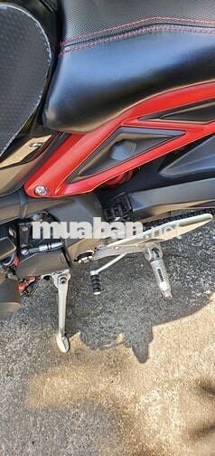 Triumph Street Triple 765 R