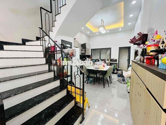 Bán Nhà 45m2 Trương Định - Tân Mai, Ngõ Thông, 10m Ra Ô Tô Tránh, Sđcc