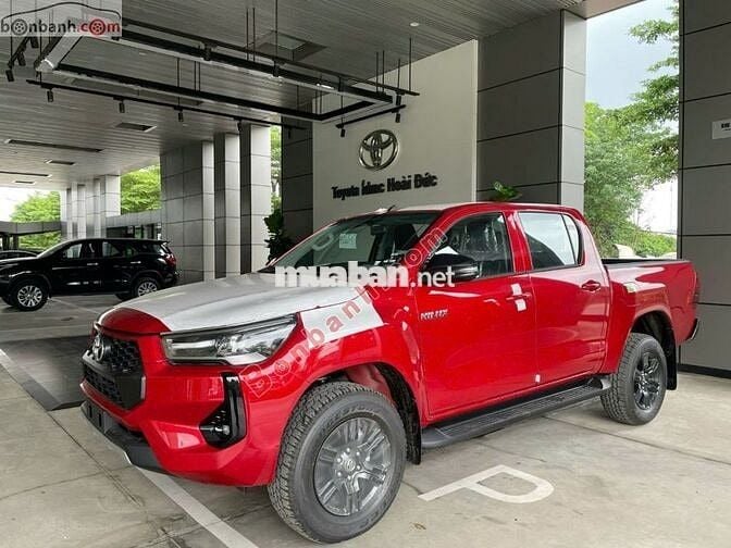 Toyota Hilux 2.4L 4x2 AT 2025
