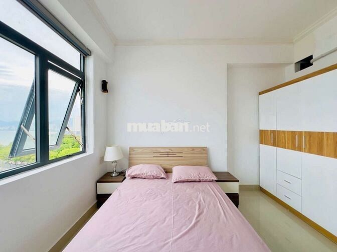 Cho thuê căn hộ view biển chung cư Napoleon, 25 Nguyễn Đình Chiểu