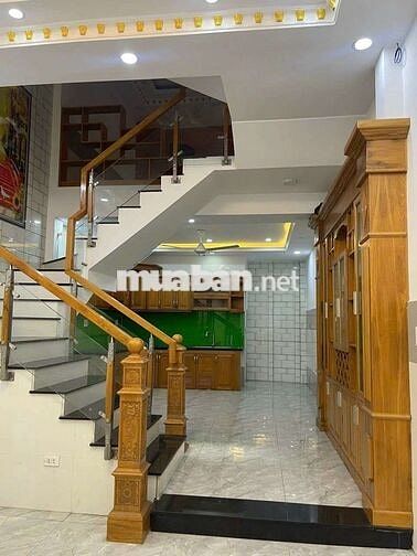 Nhà 1 trệt 3 lầu sân thượng hẻm 151 liên khu 4/5 BHH B bình tân