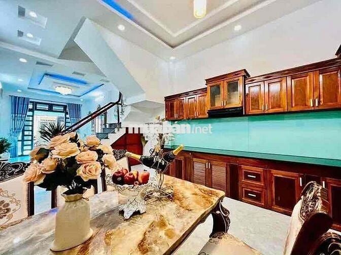 Bán Nhà Tân Mai 42m - 7.2 tỷ, Ngõ Oto rộng mênh mông -Thẳng tắp ra phố