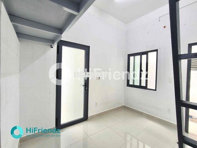Duplex Mới Xây - Ngay Vòng Xoay Kinh Dương Vương - Sẵn Máy Lạnh