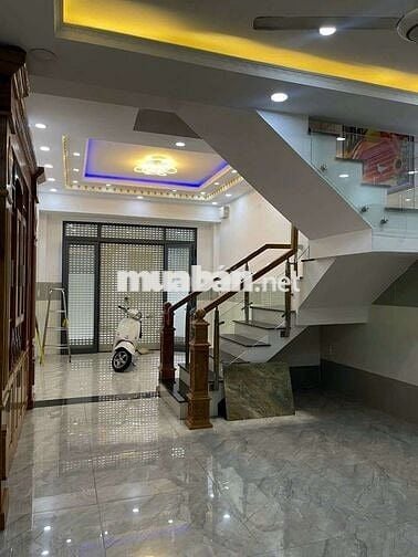 Nhà 1 trệt 3 lầu sân thượng hẻm 151 liên khu 4/5 BHH B bình tân