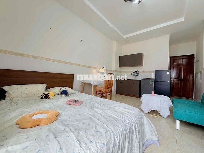 CĂN HỘ BAN CÔNG - NGAY ĐẠI HỌC CÔNG THƯƠNG - GẦN TRƯỜNG CHINH , ETOWN