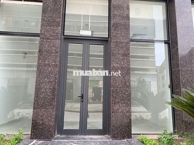 Cho thuê mặt bằng kinh doanh tại chung cư mới HH4 FLC Garden City