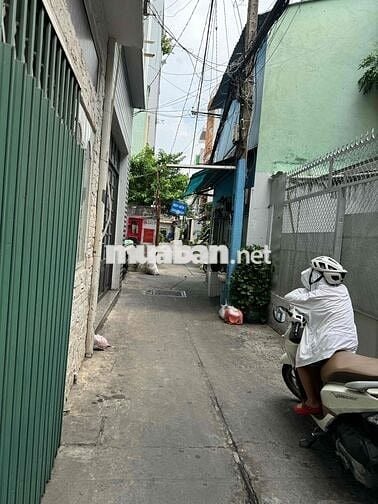 Nhà nhỏ tiện nghi phù hợp vợ chồng trẻ (và con nhỏ)