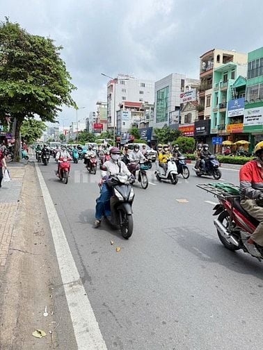 MTKD đường Cộng Hòa dtích đất 18m2 đúc thật 1 lầu, P13, Q.Tân Bình
