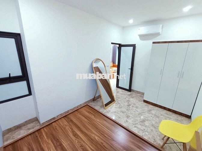 Ở luôn  2n1k  60m2  ban công thoáng, ô tô đỗ cửa, ngõ 8 Lê Quang Đạo