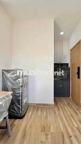 KHAI TRƯƠNG CĂN PHÒNG NHỎ XINH NGAY CHỢ BÀ CHIỂU TIỆN CHO SV UEF HUTEH