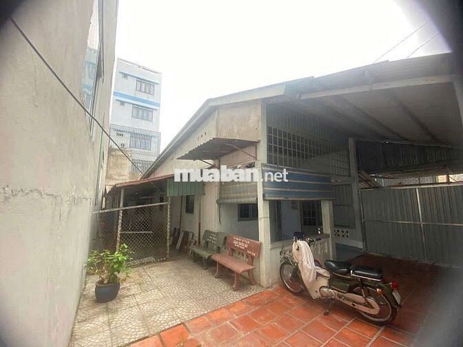 XƯỞNG🫰8M×25M.MẶT TIỀN THÔNG .