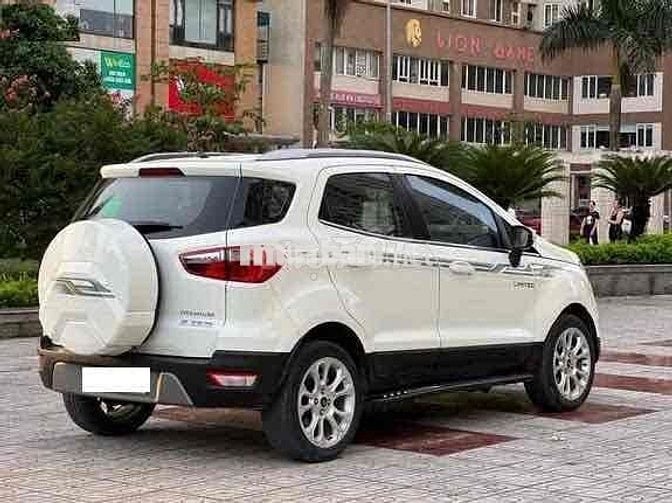 Ford EcoSport 2015 Titanium 1.5L AT - 180000 km