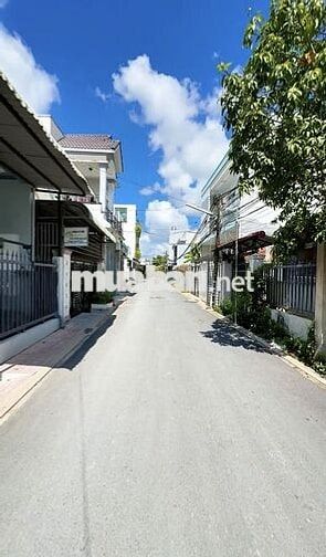 Chính chủ bán ngộp lô đất tại Bến Lức - Long An