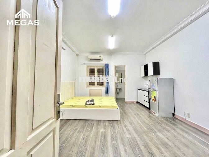 Studio Full NT Cửa Sổ Ngay Phan Đăng Lưu, Phan Đình Phùng