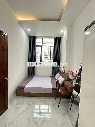 Căn hộ 2 phòng ngủ full nội thất ở Bạch Đằng