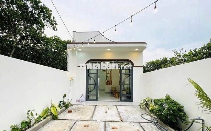do ngộp ngân hàng nên bán gấp. Nhà Ở Tân Thông Hội 102m2, giá 790TR