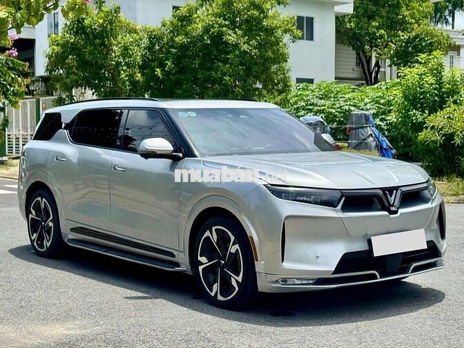 VF9 2023 Plus - 45,000 km 6 Chỗ Trần Kính Đẹp Keng