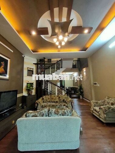 GIÁ *** THỊ TRƯỜNG. MẶT TIỀN ĐẶNG TỬ KÍNH - VỊ TRÍ TRIỆU ĐÔ.