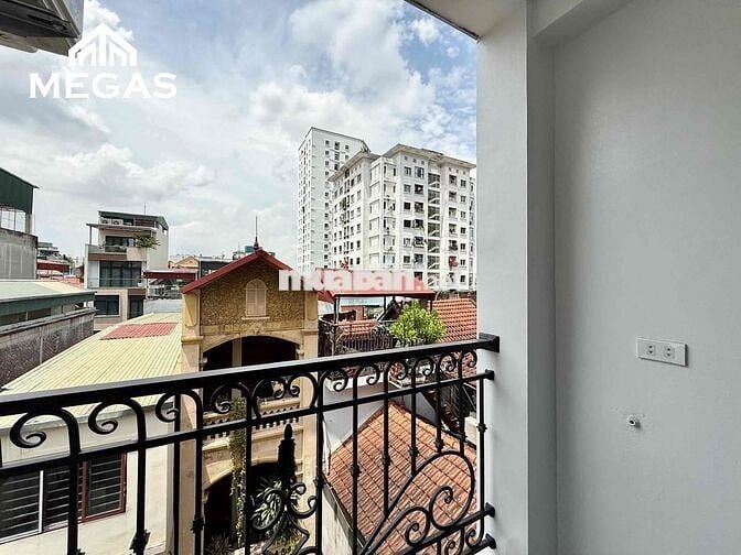 CHO THUÊ CĂN HỘ CAO CẤP FULL NỘI THẤT NGAY ĐẠI HỌC THƯƠNG MẠI