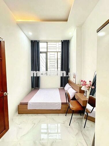 Căn hộ 2 phòng ngủ full nội thất ở Bạch Đằng
