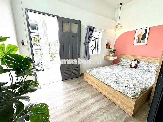 Cho thuê căn hộ một phòng ngủ ban công rộng ở cầu vượt Cộng Hoà