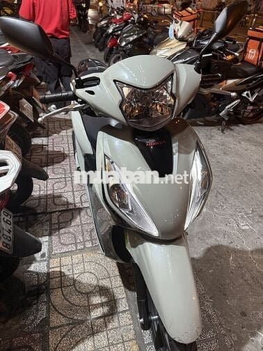 Thanh lý Vision 2023 ĐK 2024 giá 31tr500