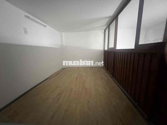 Nhà 2 MT Trần Thánh Tông – Q. Tân Bình – 4 x 18 m – 12 Tr/ Tháng(TL)